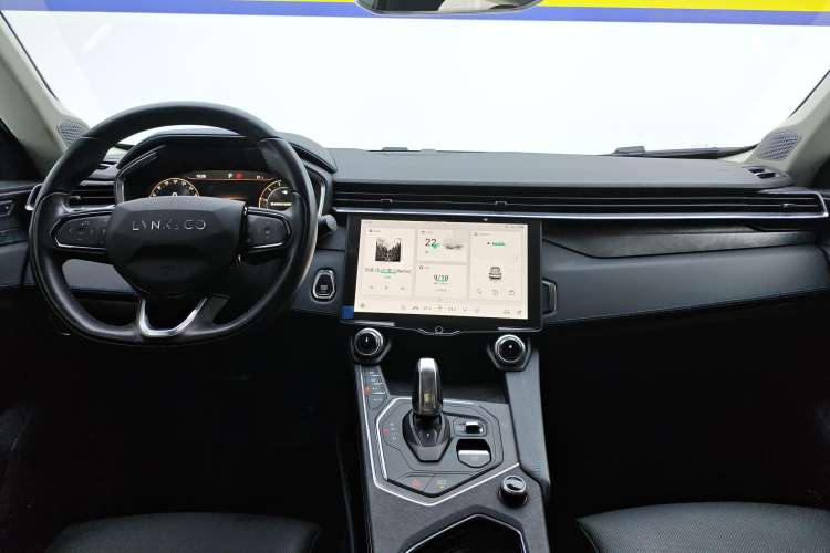 Used Lynk & Co 05 2020 2.0TD Two-Wheel Drive Shine Halo