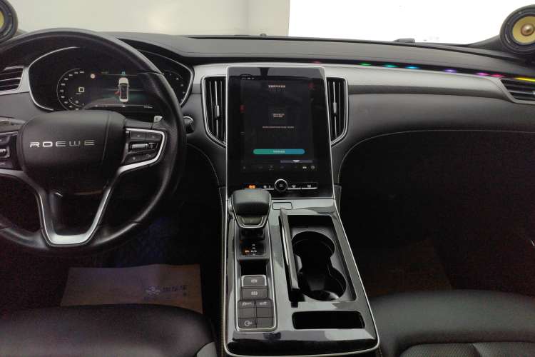 Used Roewe i6 MAX 2020 300TGI Automatic Cool & Stylish Skyroof Edition
