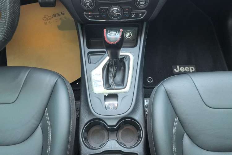 Used Jeep Cherokee 2017 2.0L Superior Edition