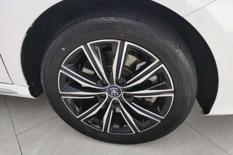 Used BYD Song MAX New Energy 2019 DM 1.5T Smart Connect Advanced 7-Seater China VI Standard
