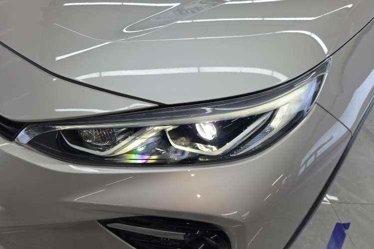 Used Toyota Wildlander 2023 Dual-Motor 2.5L E-CVT Two-Wheel Drive Luxury PLUS Edition