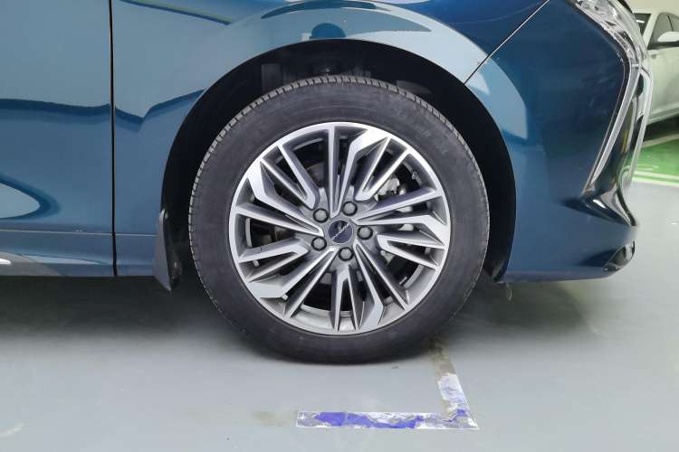 Used FORTHING Yacht 2022 1.5T DCT Chasing-the-Waves Edition