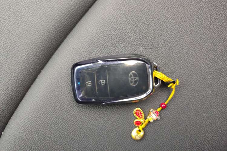 Used Toyota Venza 2023 2.0L CVT Two-Wheel Drive Luxury Edition