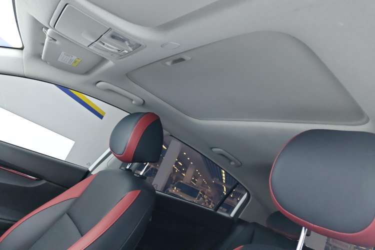 Used Kia KX Cross 2019 1.6L Automatic Dynamic Sunroof Version China VI
