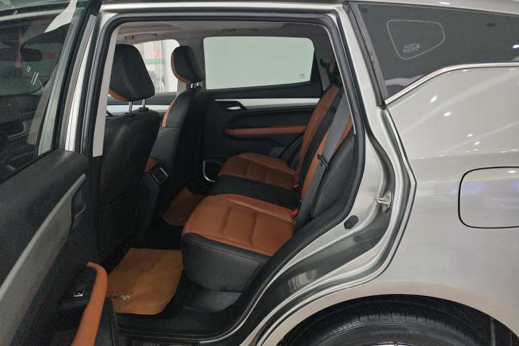 Used Geely Auto Vision X6 2020 1.4T CVT Luxury Edition
