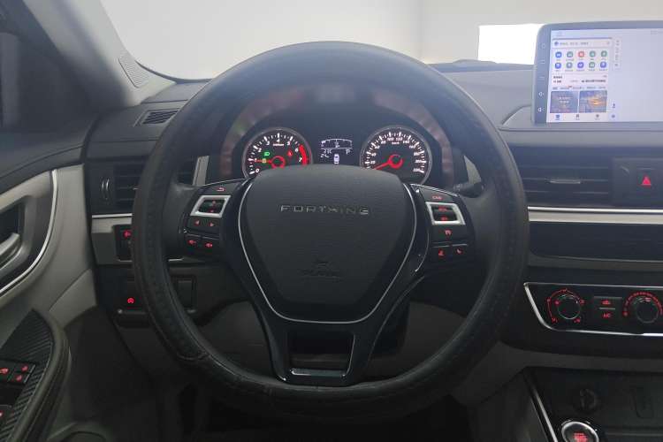 Used FORTHING T5 2023 Mach Edition 1.5T DCT Xunchi Version 7 Seats
