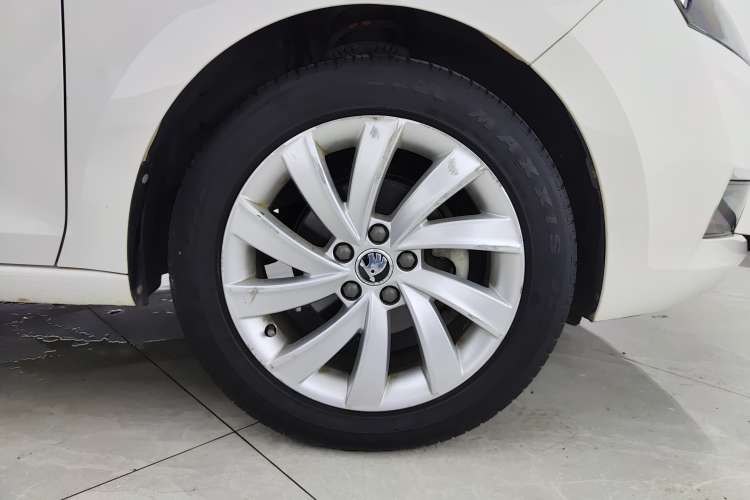 Used Skoda Rapid 2019 1.5L Automatic Comfort Edition China VI Standard