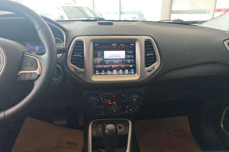 Used Jeep Compass 2017 200T Automatic Family Edition