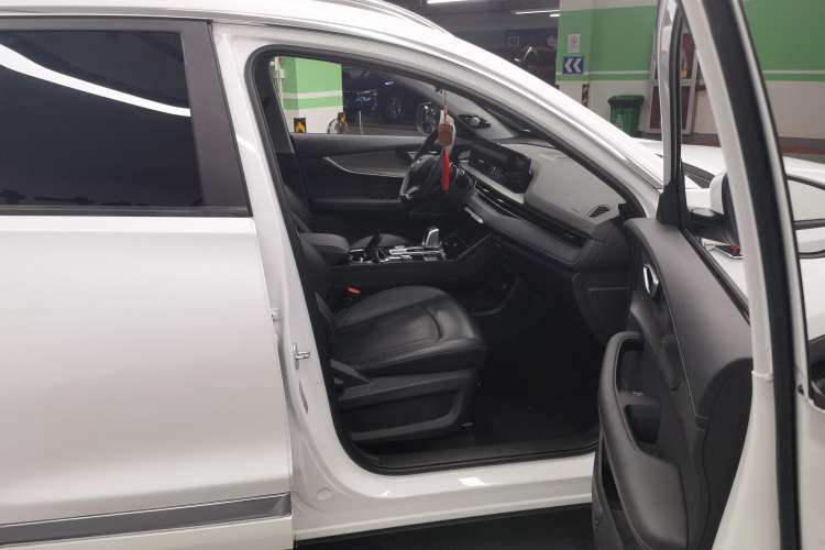 Used Chery Tiggo 8 PLUS 2022 290TGDI DCT Haoting Edition