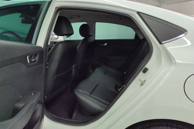 Used Hyundai Verna (new generation) 2020 1.4L CVT GLS Cool Edition Right Rear Seat