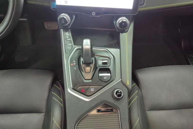 Used Lynk & Co 05 2020 2.0TD Two-Wheel Drive Shine Halo