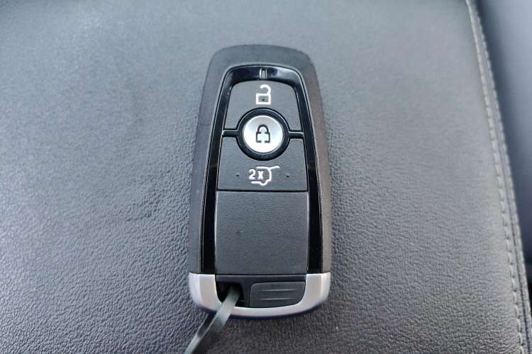 Used Ford Edge 2021 PLUS EcoBoost 245 Two-Wheel-Drive Titanium 7-Seater