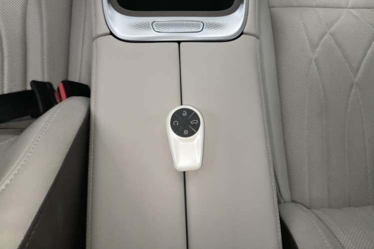 Used EXEED Stellar C-DM 2024 1.5T Long-Range Pro
