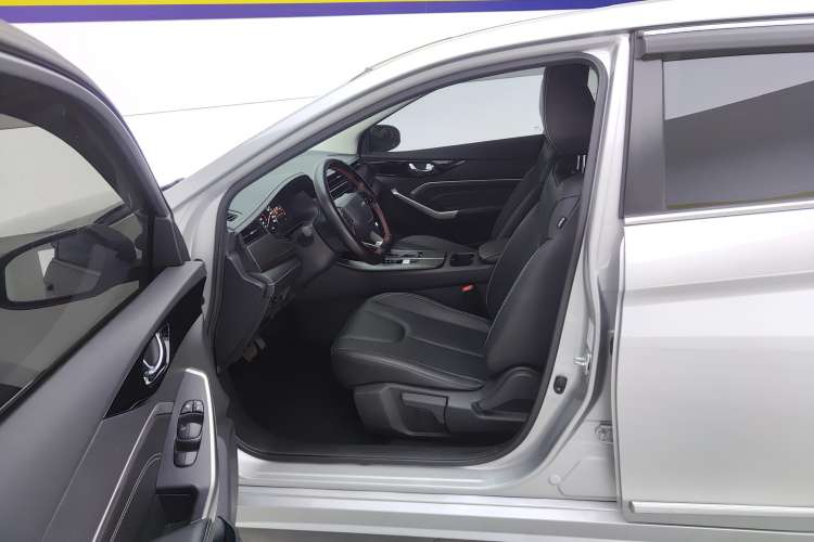 Used Venucia D60 2021 PLUS 1.6L XL CVT Yue Ling Edition
