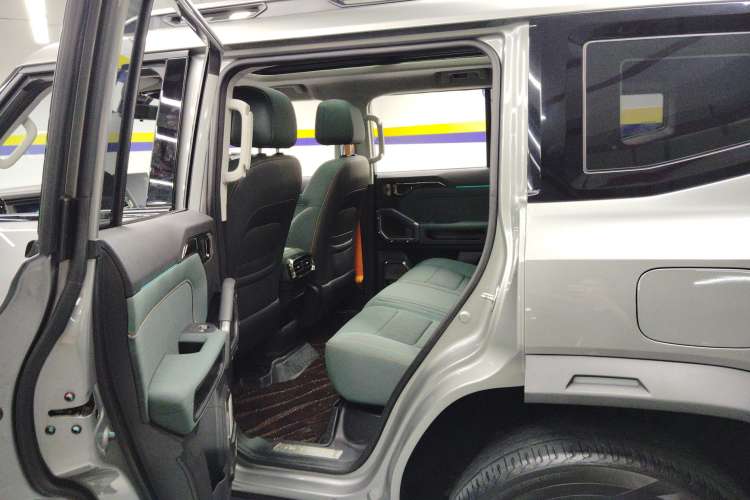 Used JETOUR Traveler 2023 2.0T All-Wheel-Drive CrossPRO