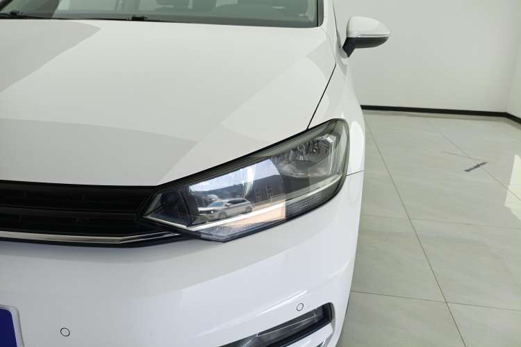 Used Volkswagen Touran 2018 Volkswagen Touran L 280TSI DSG Comfort Edition 7 Seats China VI Standard