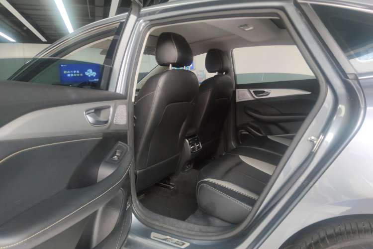 Used Roewe i6 MAX 2020 300TGI Automatic Cool & Stylish Skyroof Edition
