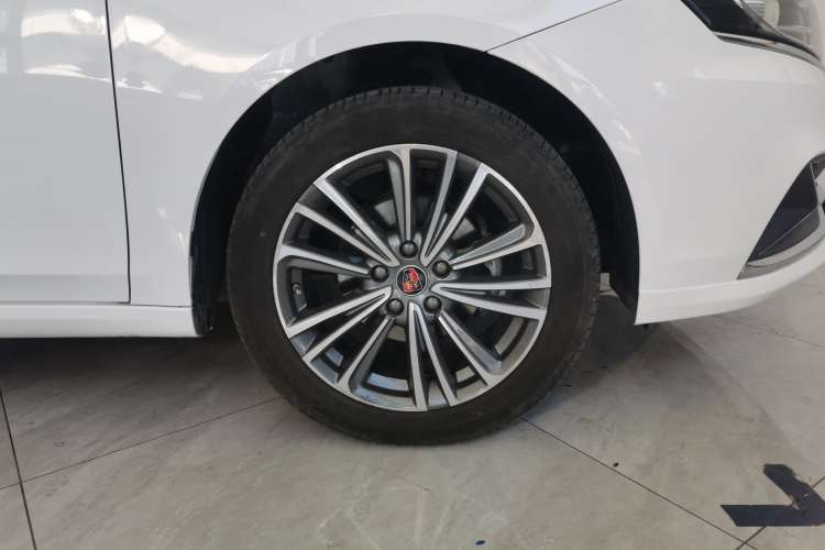 Used Roewe i6 2020 PLUS 1.6L CVT 4G Connected Glory Flagship Edition
