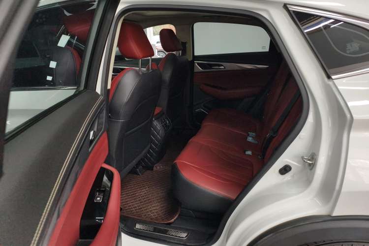 Used Changan CS85 COUPE 2021 1.5T DCT Elite Edition
