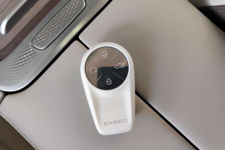 Used EXEED Stellar C-DM 2024 1.5T Long-Range Pro