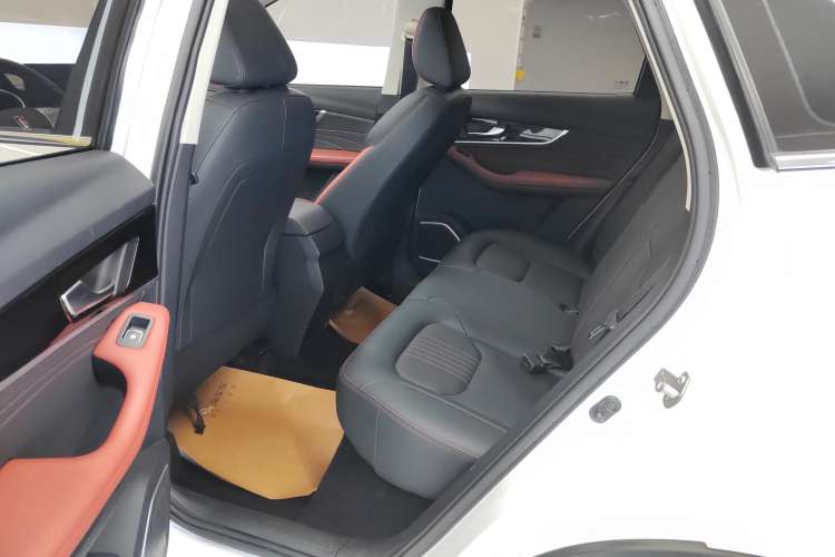 Used Bestune T33 2021 1.2T Manual Luxury Model
