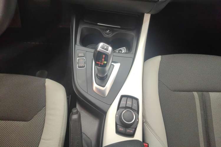 Used BMW 1 Series 2016 118i Leading Model Gear Lever