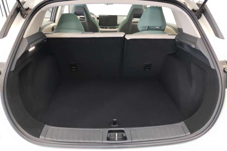 Used Lynk & Co 06 EM-P 2023 EM-P 56 Standard Range Pro