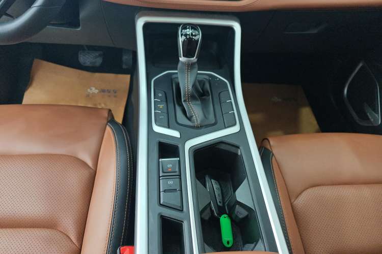 Used Geely Auto Vision X6 2020 1.4T CVT Luxury Edition
