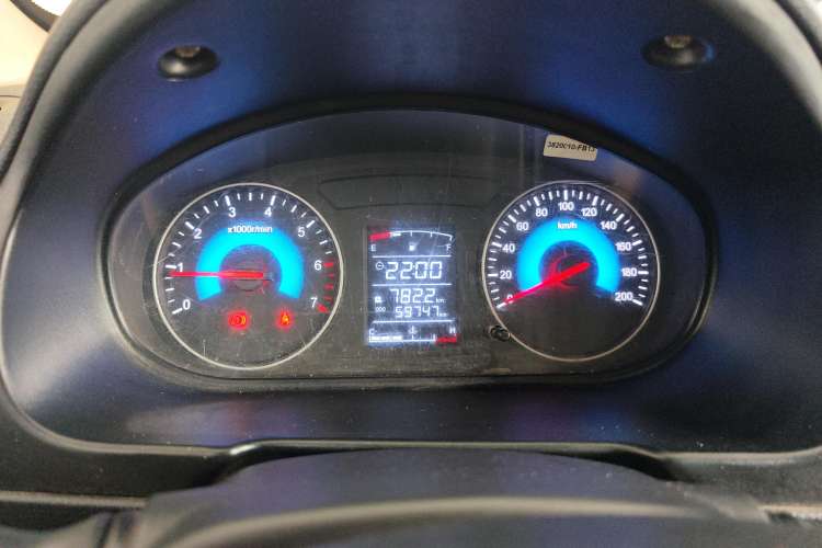 Used Dongfeng Fengon 360 2015 1.5L Manual Comfort II 7-Seater
