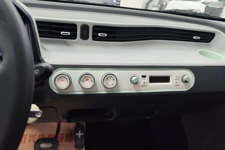 Used Wuling Hongguang MINIEV 2022 Macaron Premium Model – Lithium Iron Phosphate