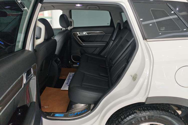 Used Haval H6 Coupe 2016 Blue Label 1.5T Automatic Two-Wheel Drive Elite Model Right Rear Seat