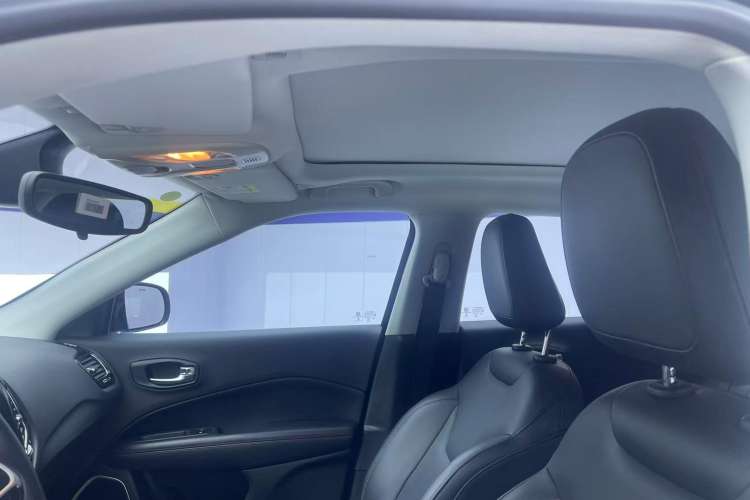 Used Jeep Compass 2019 220T Automatic Family Edition