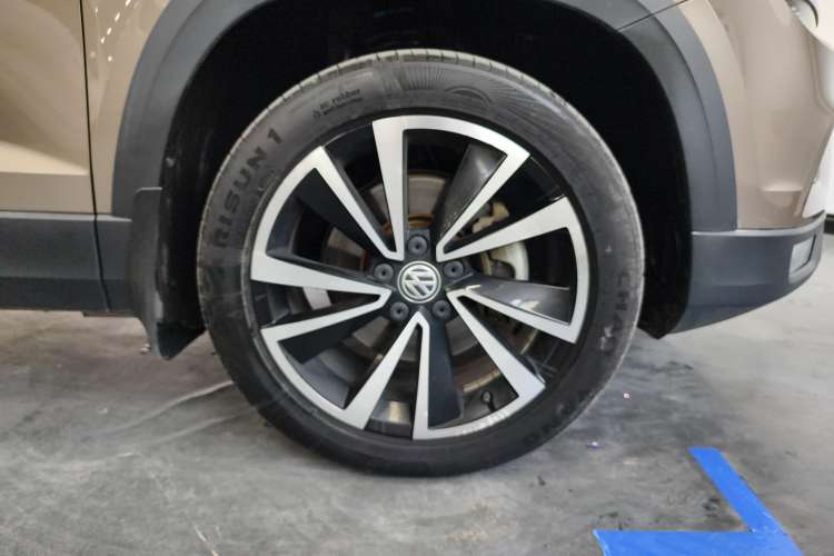 Used Volkswagen Tharu 2020 280TSI Two-Wheel Drive Luxury Edition China VI Standard