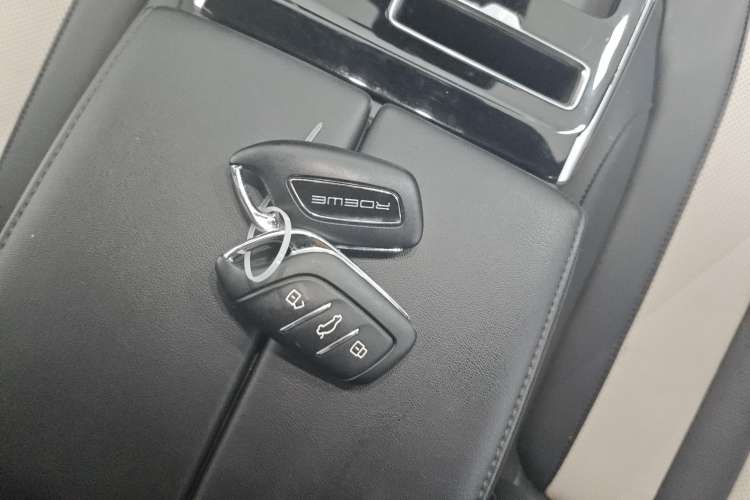 Used Roewe RX5 MAX 2019 400TGI Automatic All-Wheel Drive Smart Cabin Supreme Edition