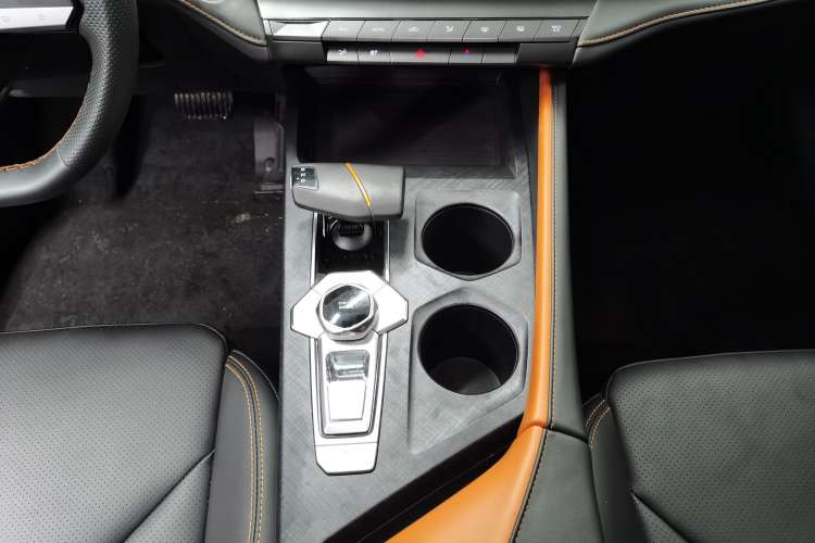 Used CHANGAN UNI-V iDD 2023 Zhidian iDD 1.5T 113km Smart & Fun Version (Rapid Edition)