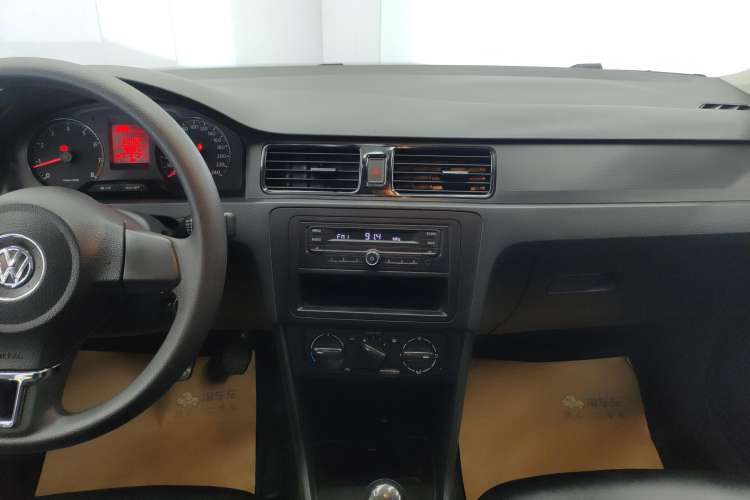 Used Volkswagen Santana 2015 1.4L Manual Fashion Edition