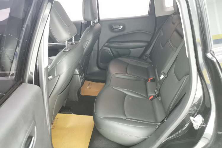 Used Jeep Compass 2019 200T Automatic Family Edition - Connected Large Screen Version