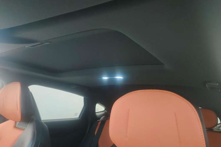 Used Changan UNI-V iDD 2023 ZhiDian iDD 1.5T 113km Smart & Fun Version