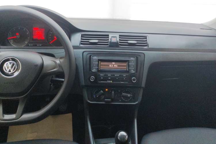 Used Volkswagen Santana 2016 1.4L Manual Fashion Edition