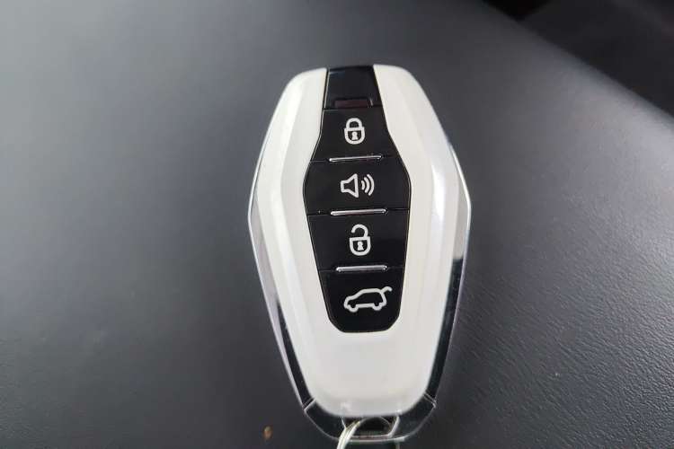 Used JETOUR X70 2023 1.5T DCT Beyond PRO Edition 5-Seater
