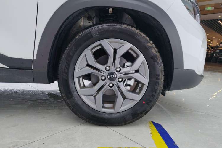 Used Kia Seltos 2023 1.5L CVT Luxury Edition
