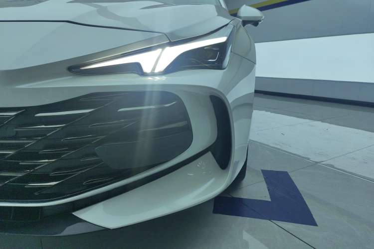 Used MG 7 2023 2.0T Automatic Hunter Luxury Edition