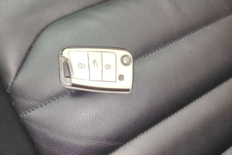 Used Volkswagen Golf 2016 230TSI Automatic Luxury Version