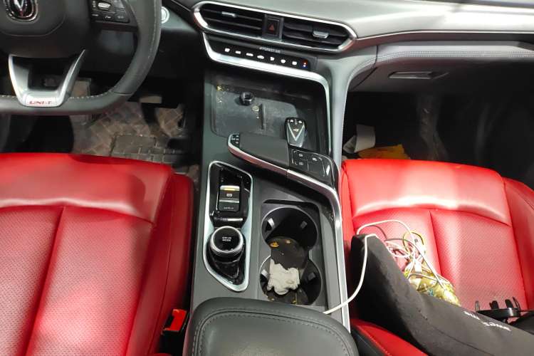 Used Changan UNI-T 2020 1.5T Prestige Version