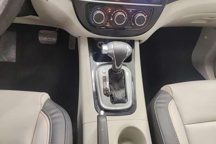 Used FORTHING Joyear XV 2016 1.6L CVT Comfort Model
