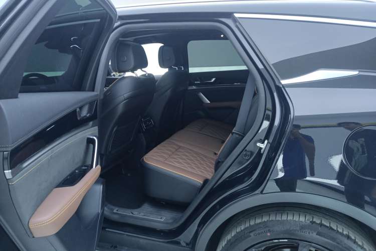 Used BYD Tang New Energy 2021 DM 2.0T Four-Wheel Drive High-Performance Flagship Model