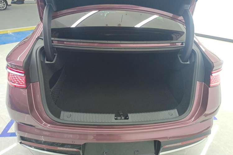 Used BYD Seal 2023 DM-i 1.5T 121km Flagship Model