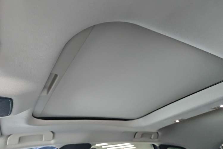 Used Citroen C5 X 2022 1.6T Extraordinary Style—Year of the Tiger New-Year Special Edition
