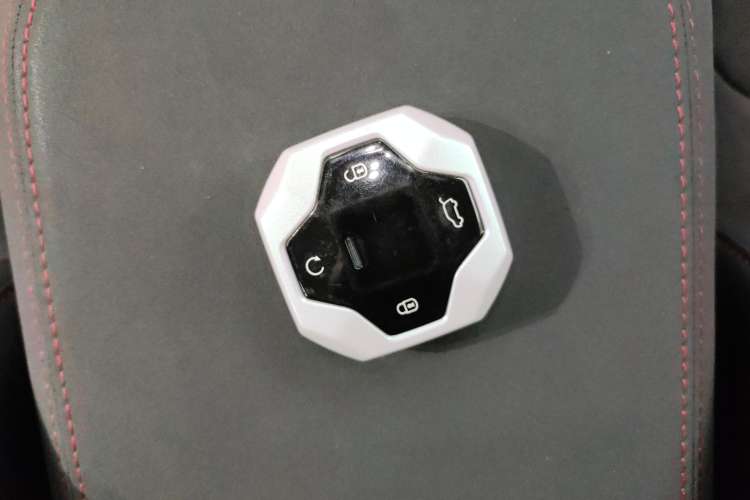 Used JETOUR Traveler 2023 2.0T All-Wheel-Drive CrossPRO