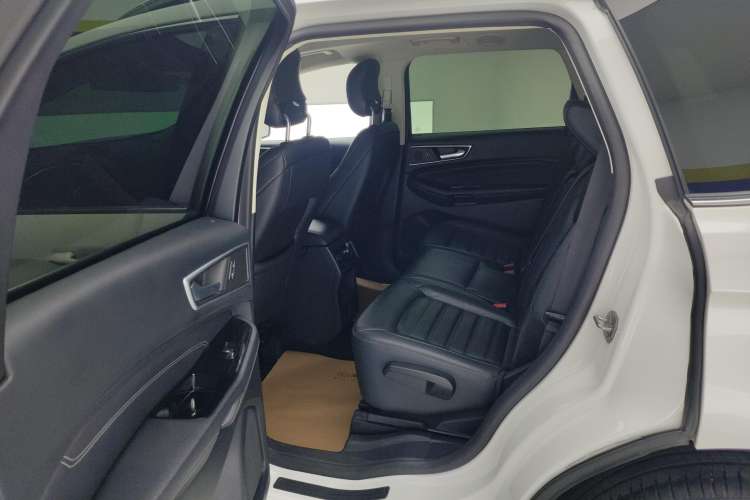 Used Ford Edge 2020 EcoBoost 245 Two-Wheel Drive Titanium 7-Seater